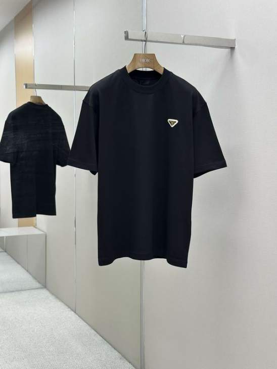 Picture of Prada T Shirts Short _SKUPradaXS-Lfxtx052961